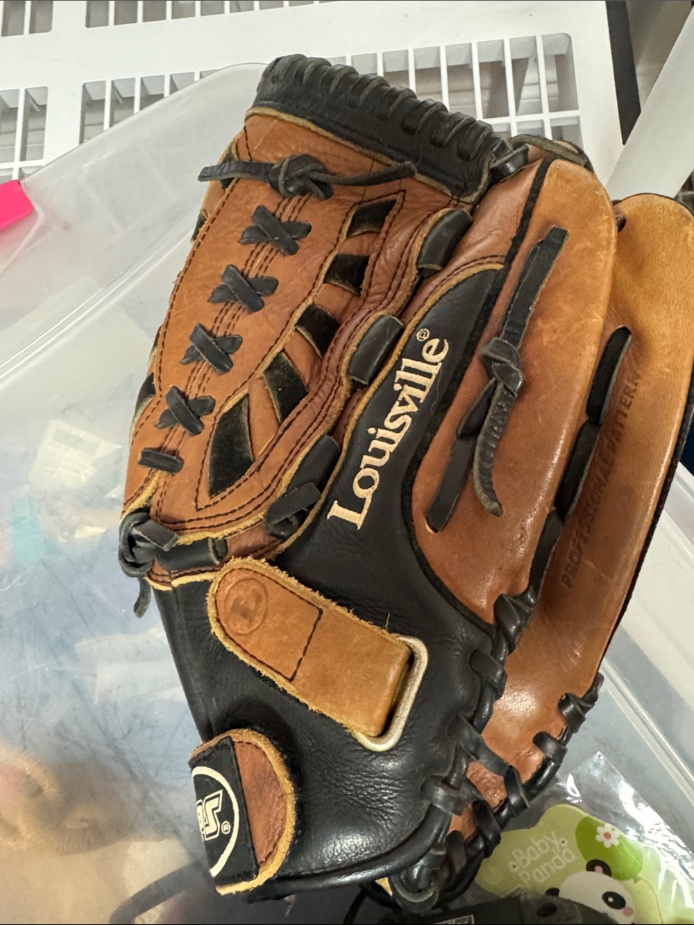 Men Shoes Subcategory Classification left hand glove